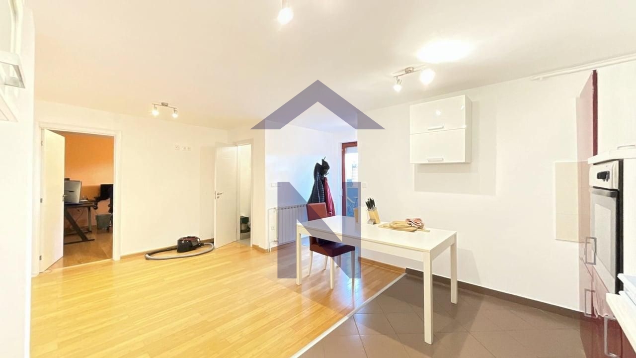 Property thumbnail 4