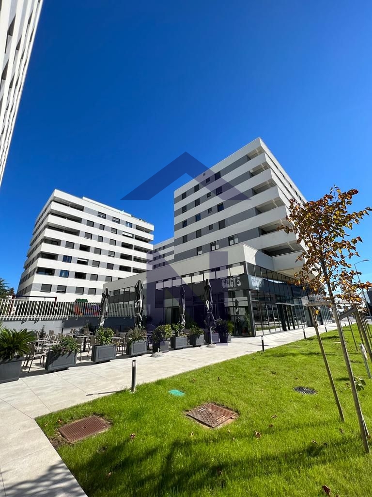 Property thumbnail 2