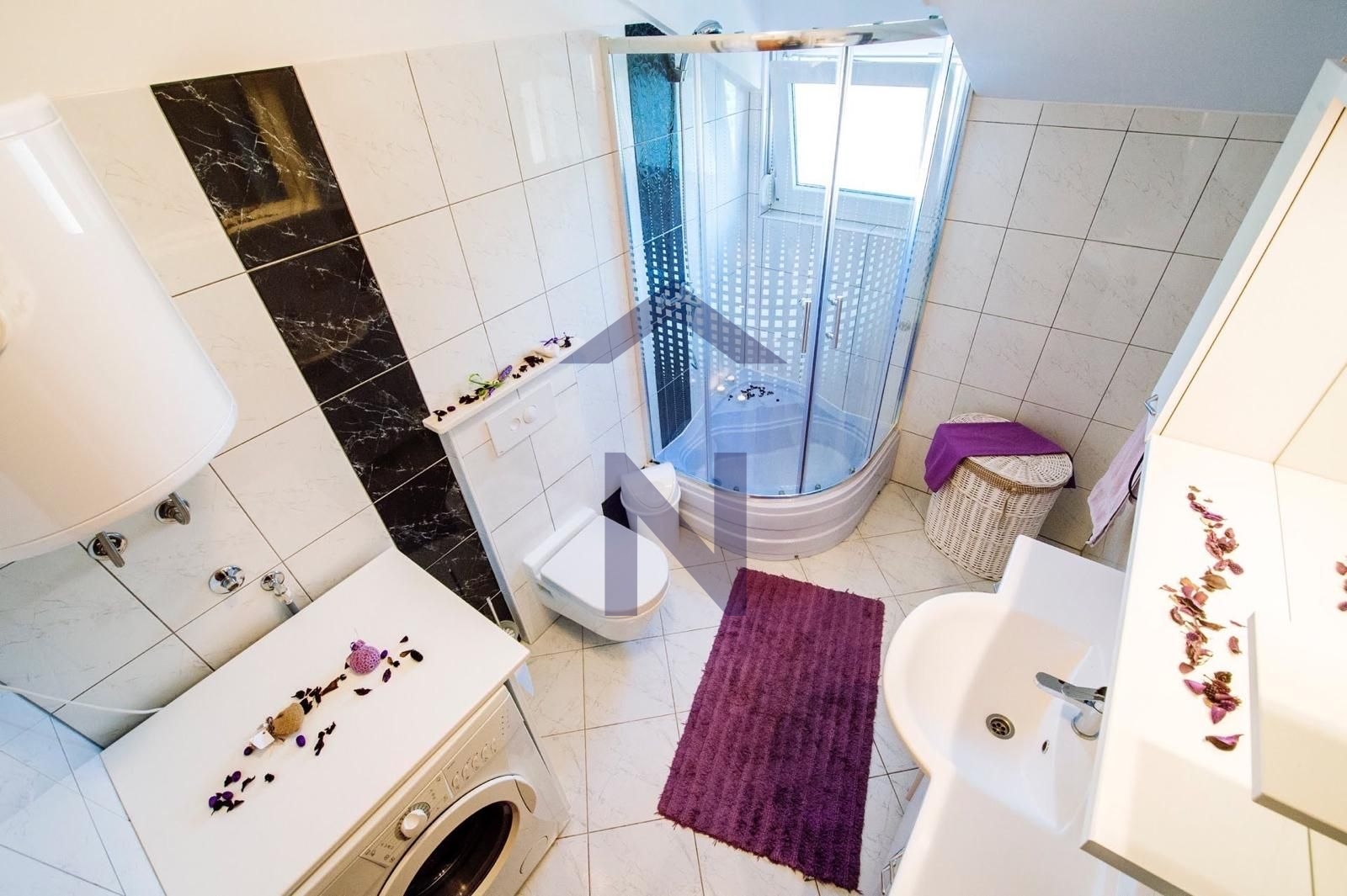 Property thumbnail 4