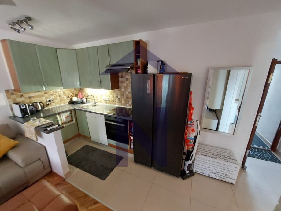 Property thumbnail 4