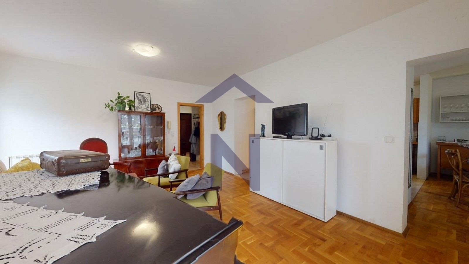 Property thumbnail 3