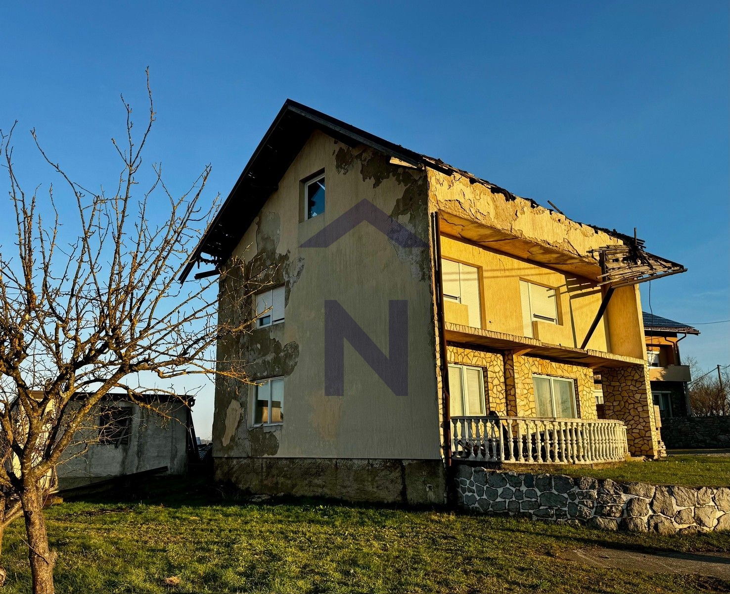 Property thumbnail 2