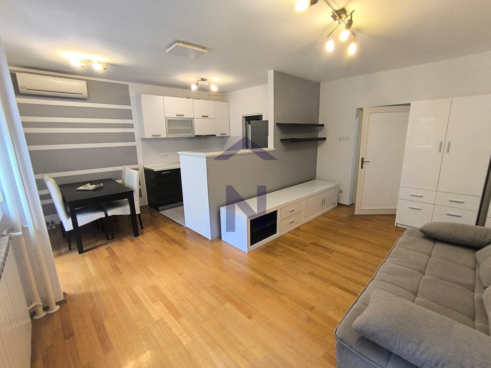 Property thumbnail 2