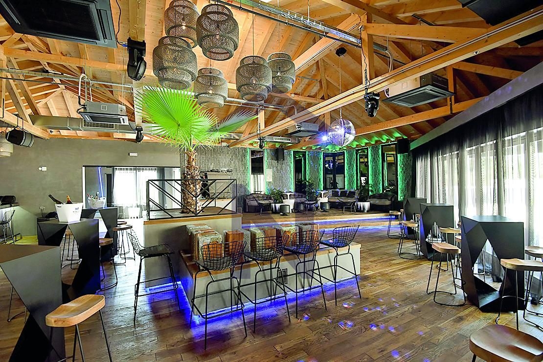 PRODAJA - LOKAL 330m2 - SALI