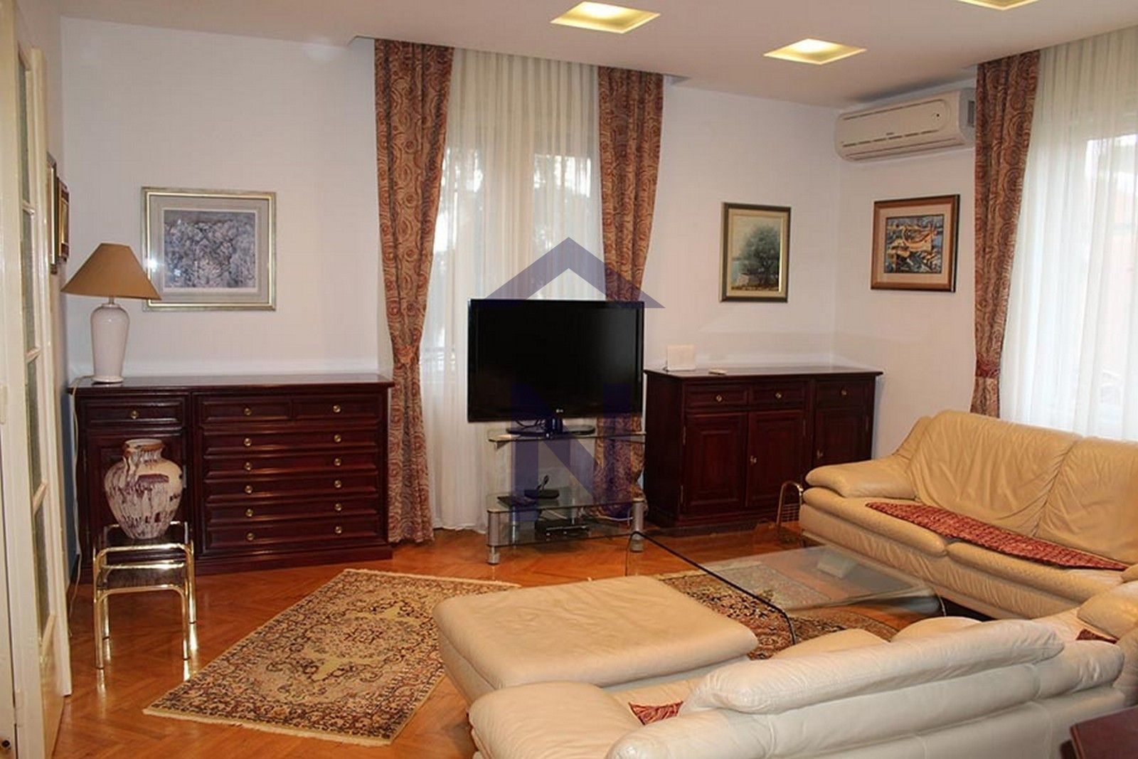 Property thumbnail 3