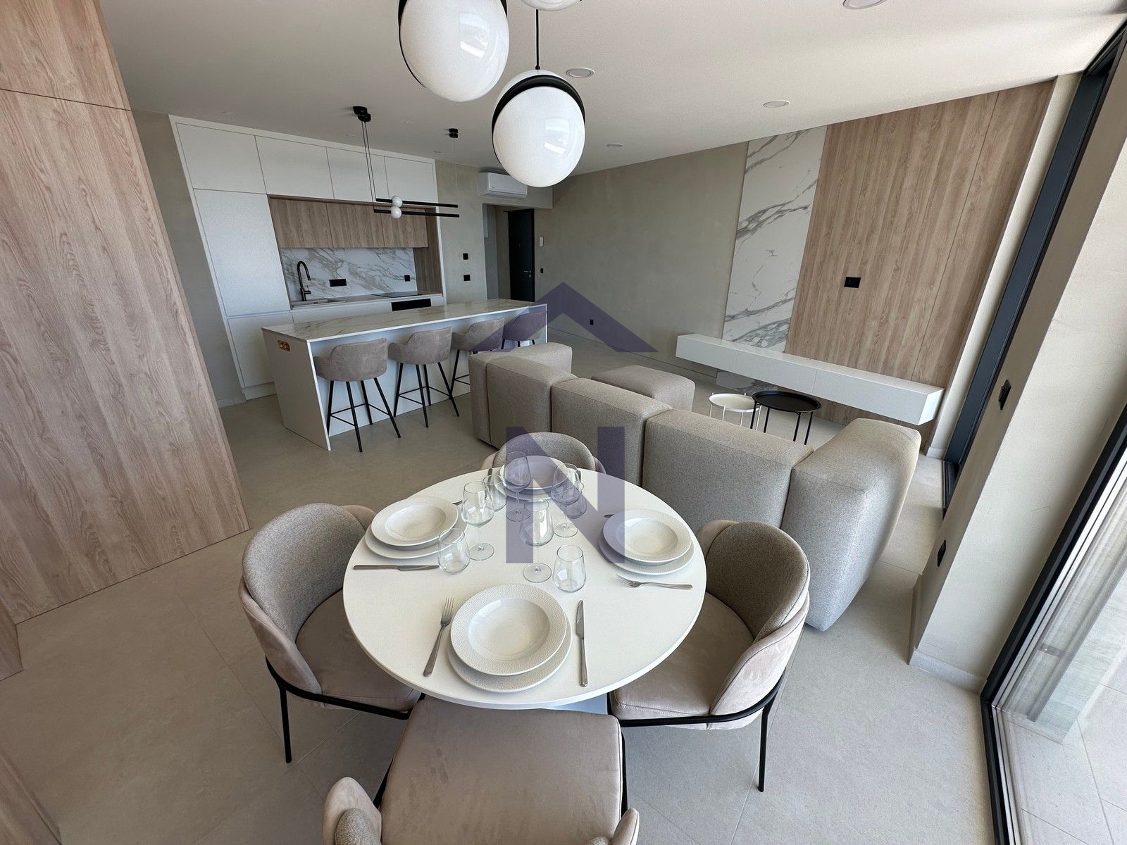 Property thumbnail 3