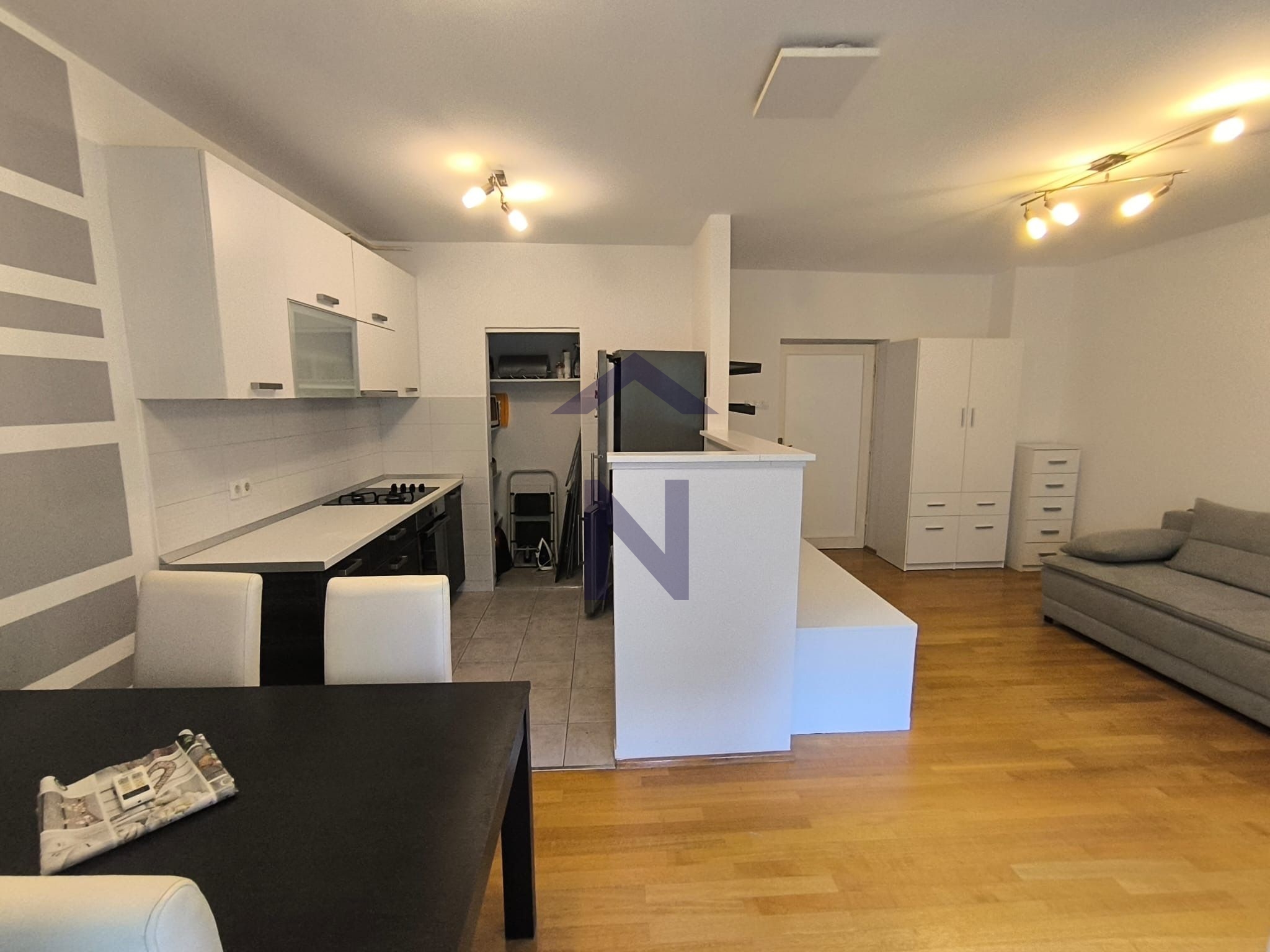 Property thumbnail 3