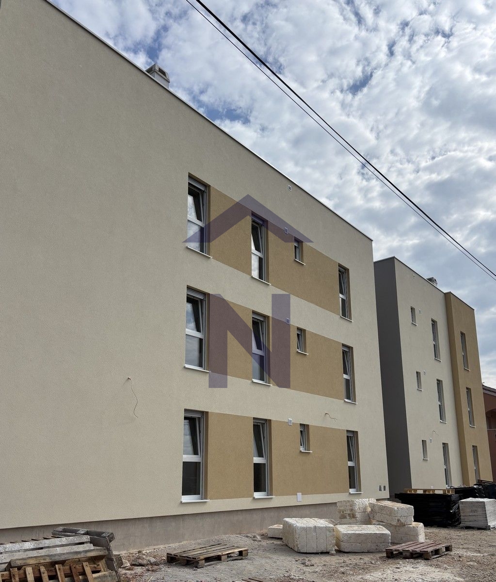 Property thumbnail 4