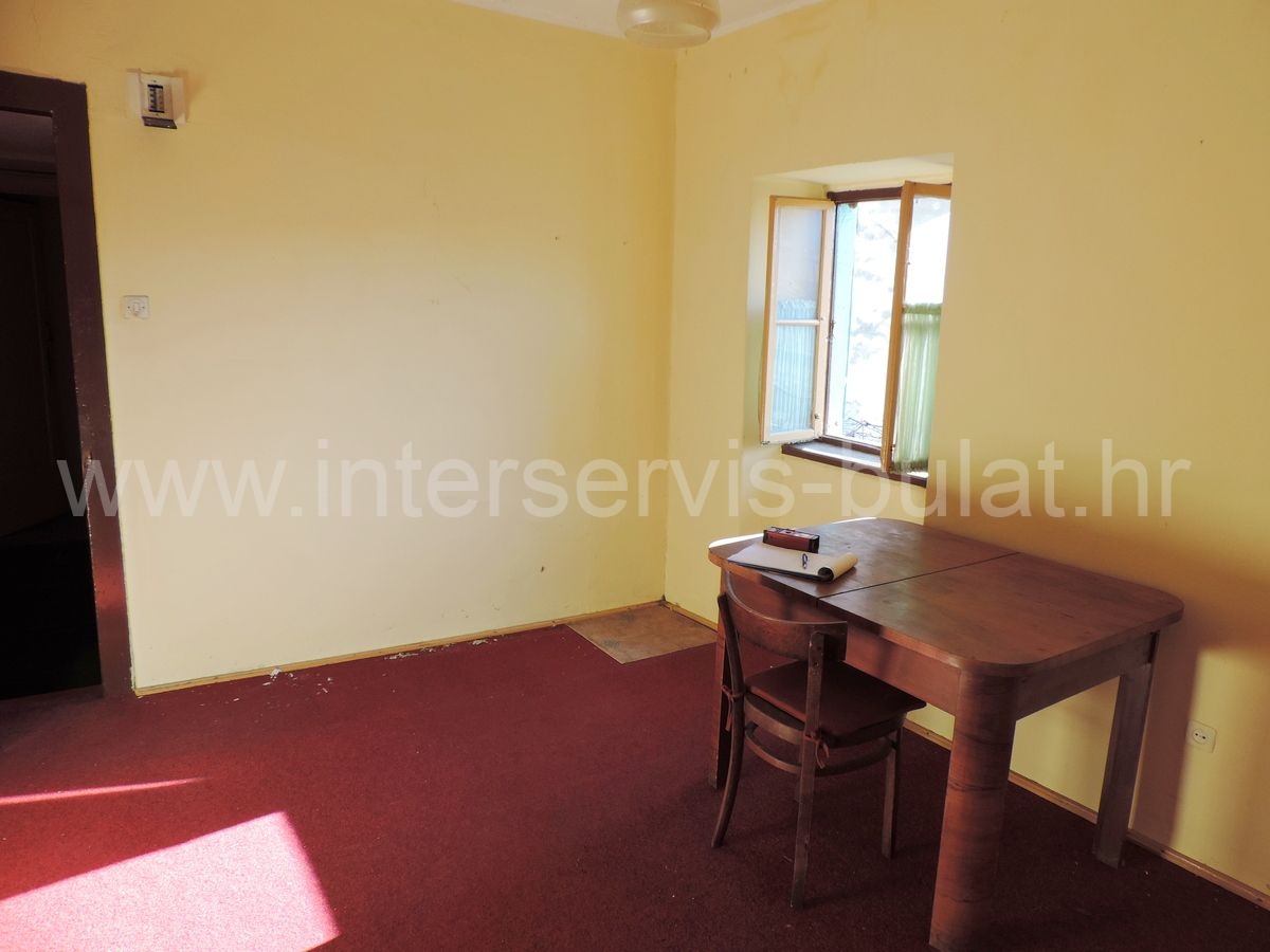 Property thumbnail 2