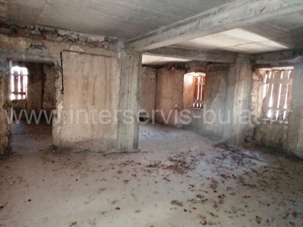 Property thumbnail 2