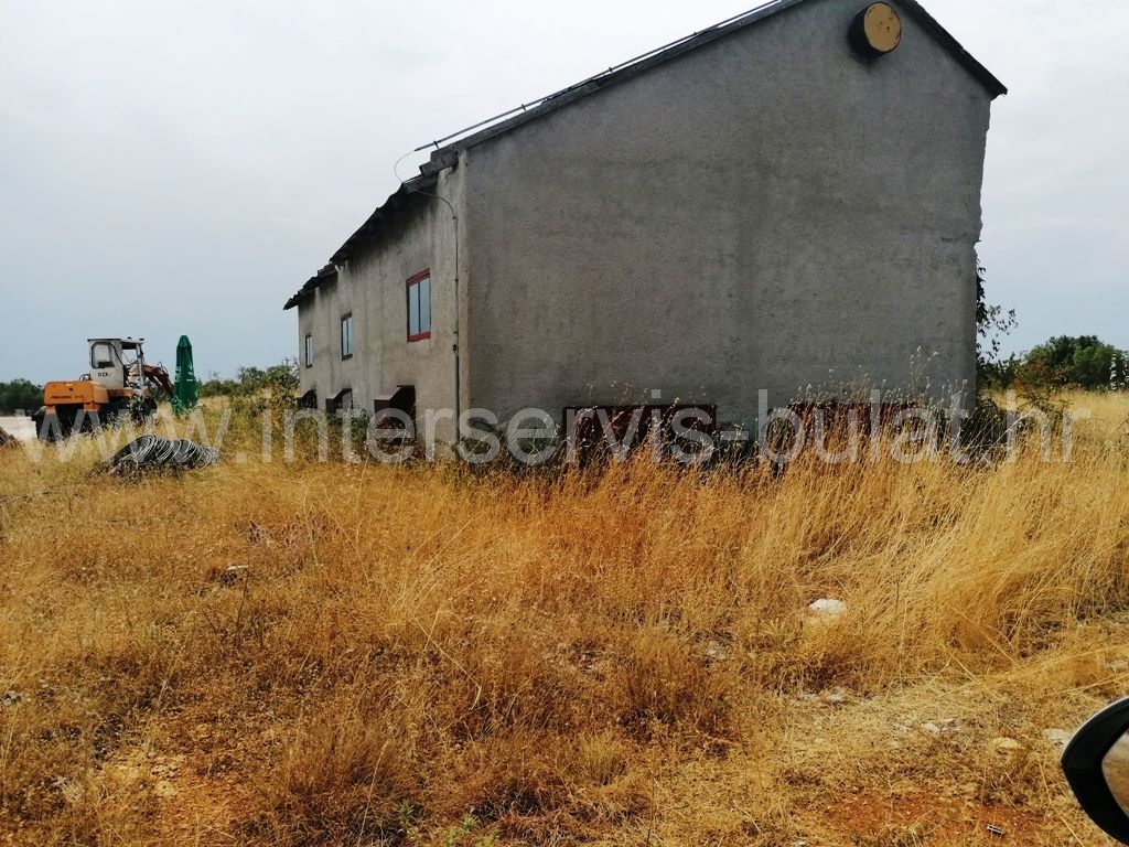 Property thumbnail 2