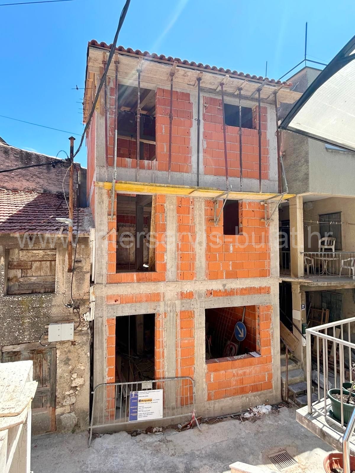 Property thumbnail 4