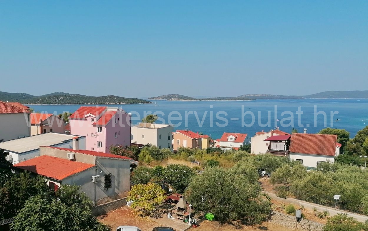 Property thumbnail 3