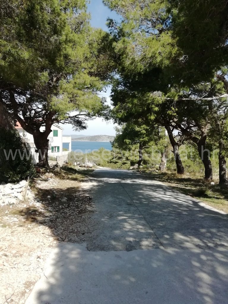 Property thumbnail 2
