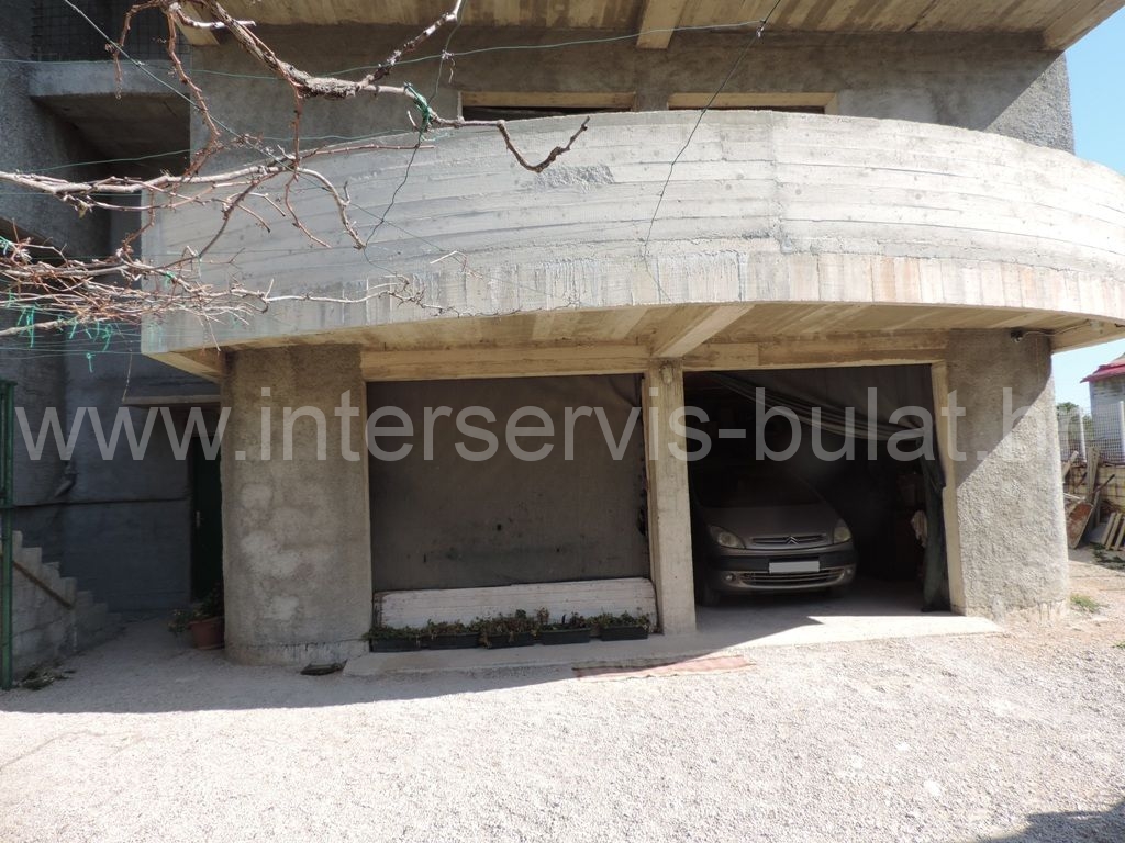 Property thumbnail 4