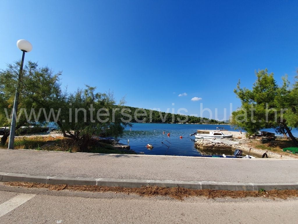 Property thumbnail 3