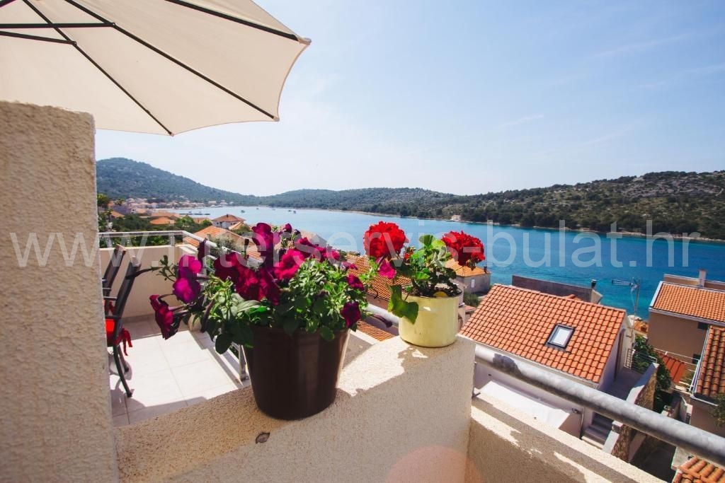 Property thumbnail 4