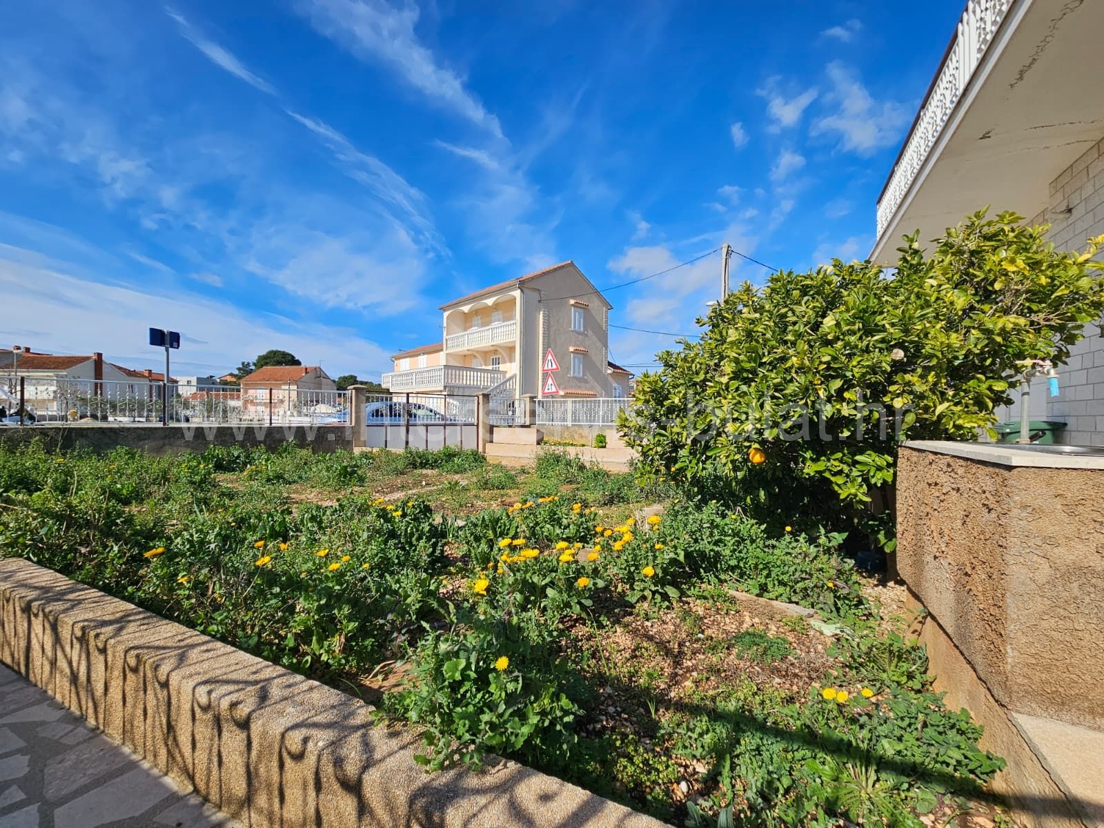 Property thumbnail 4