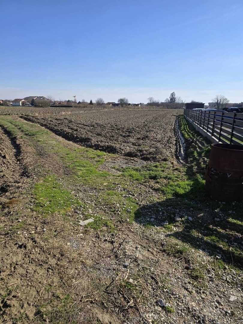 Property thumbnail 2