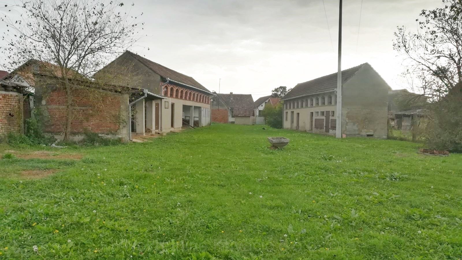 Property thumbnail 2