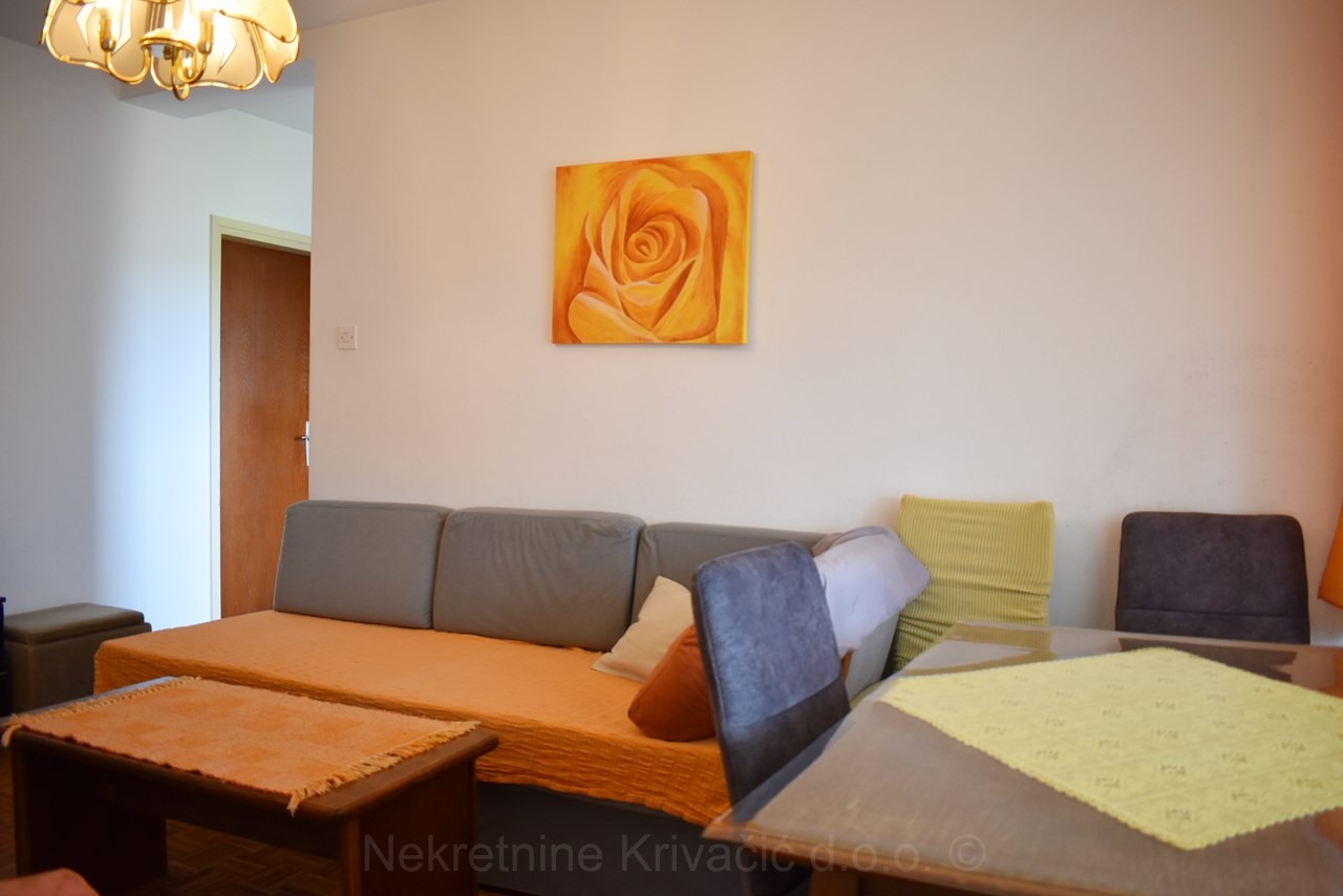 Penthouse osjećaj u srcu Bjelovara – panoramski pogled i mir!
