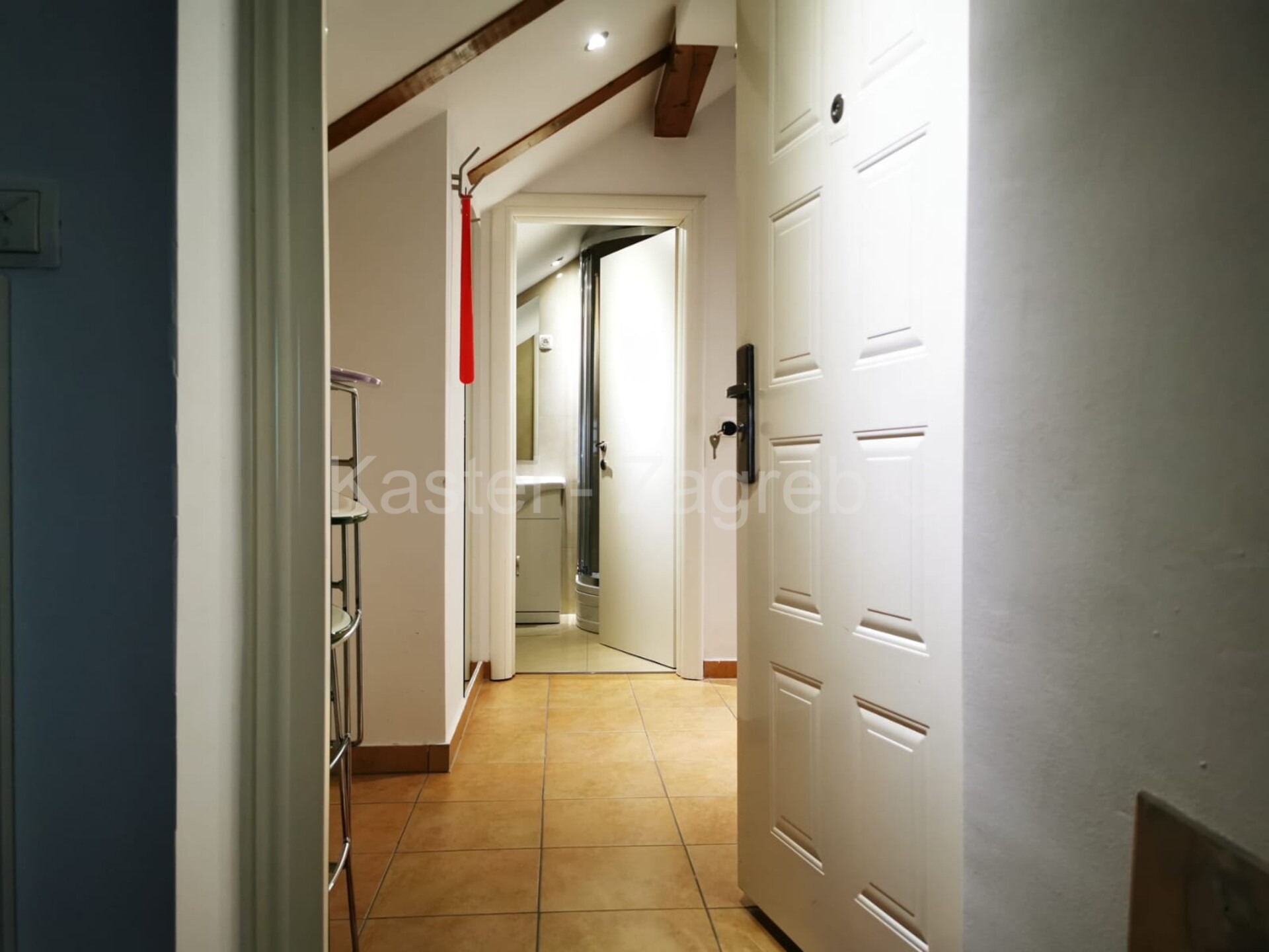 Property thumbnail 4