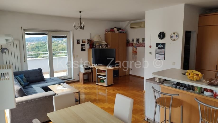 Property thumbnail 3