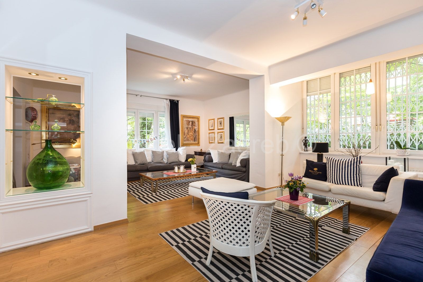 Property thumbnail 2