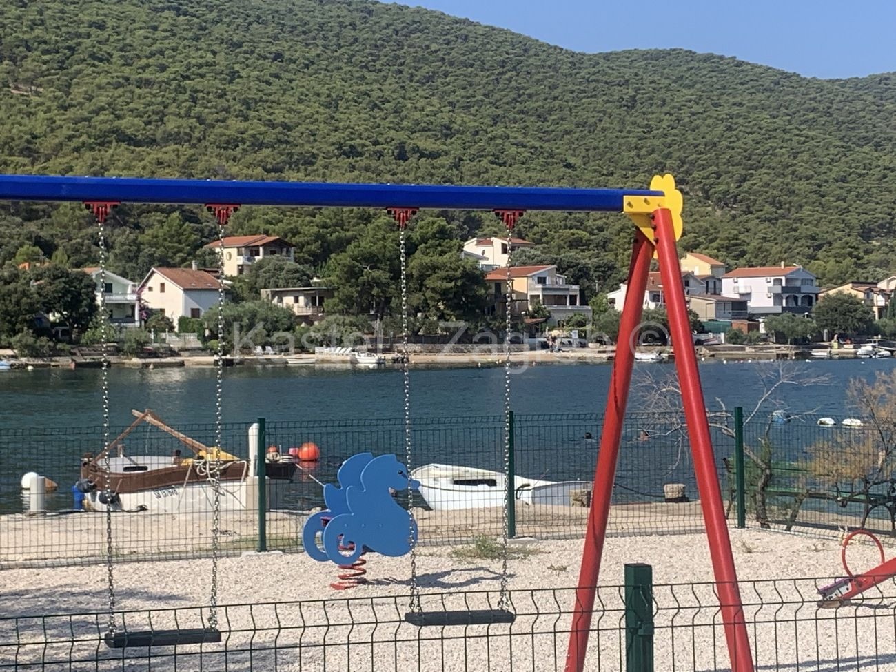 Property thumbnail 3