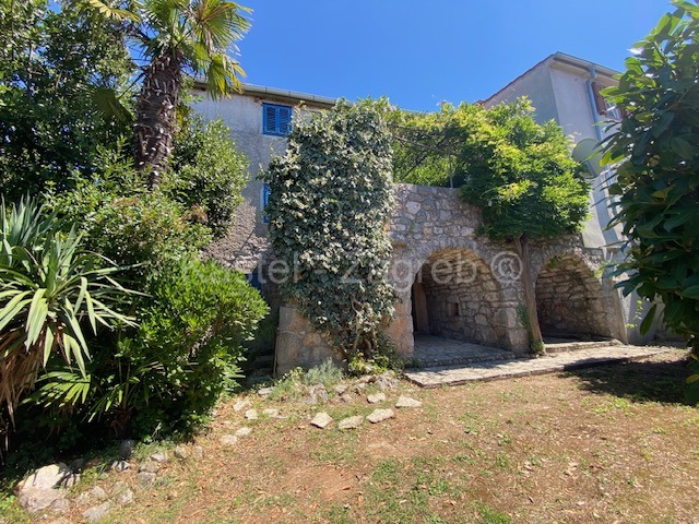 Property thumbnail 4