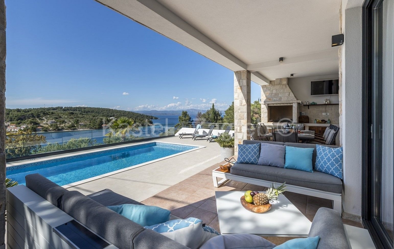 Property thumbnail 3