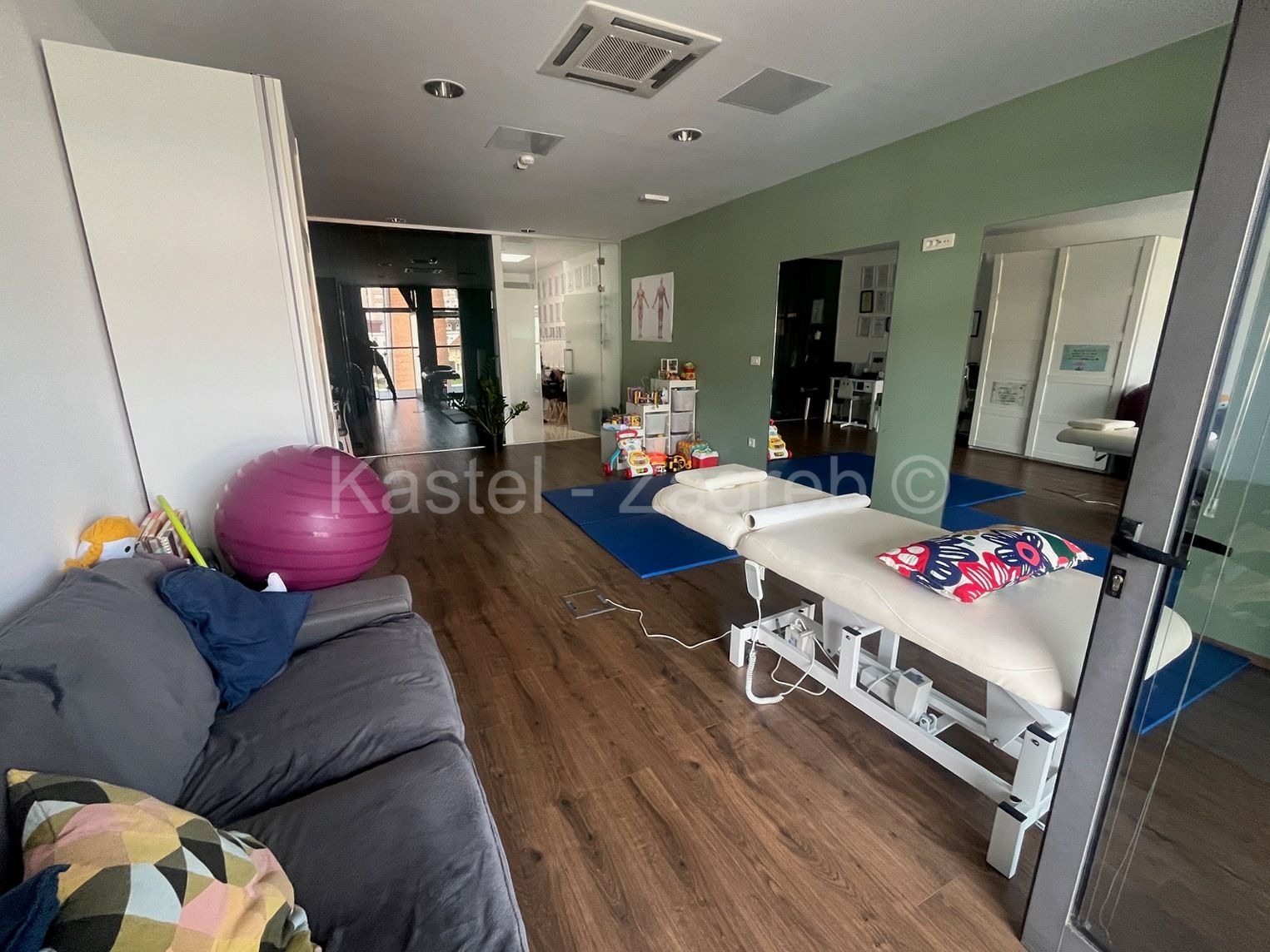 Property thumbnail 2