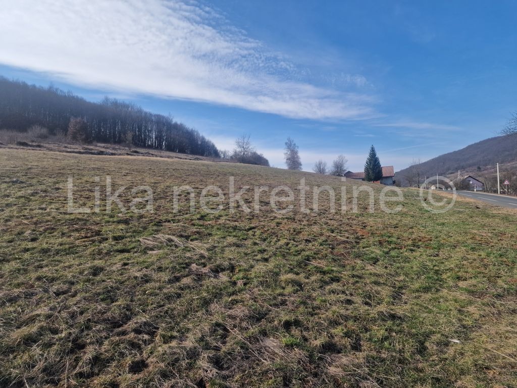 OTOČAC ( Orovac ) - građevinsko zemljište 17.061 m2, zona K, IS, I