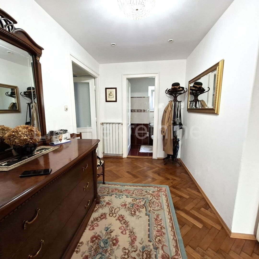 Property thumbnail 3