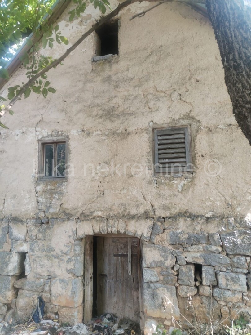 Property thumbnail 3