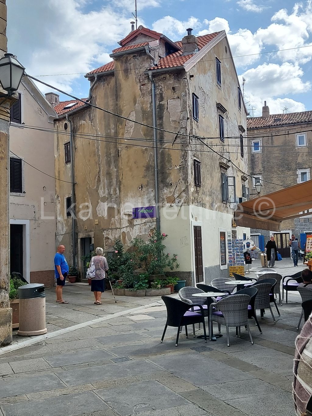 Property thumbnail 3