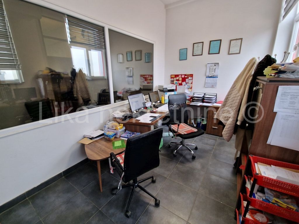 Property thumbnail 2