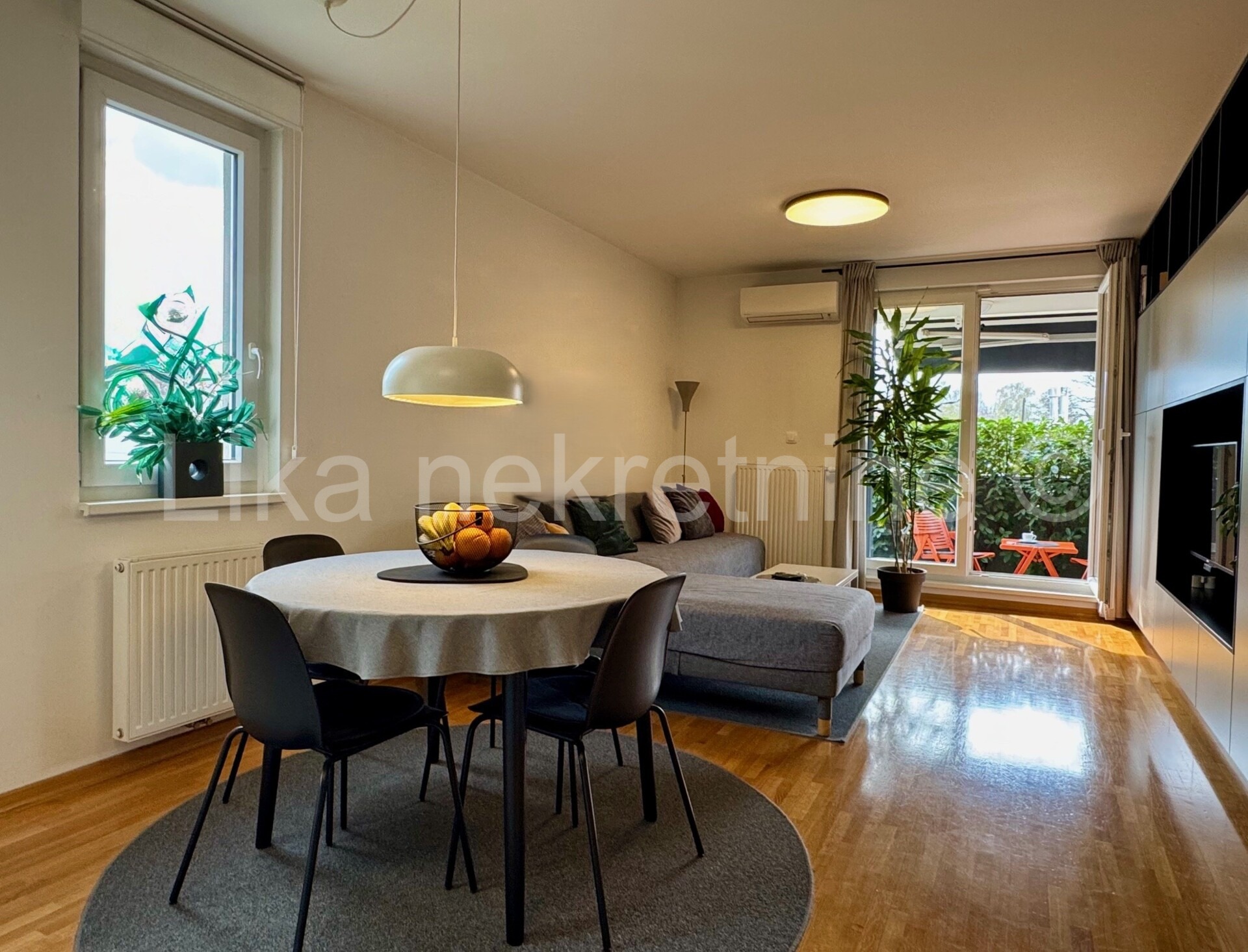 Property thumbnail 2