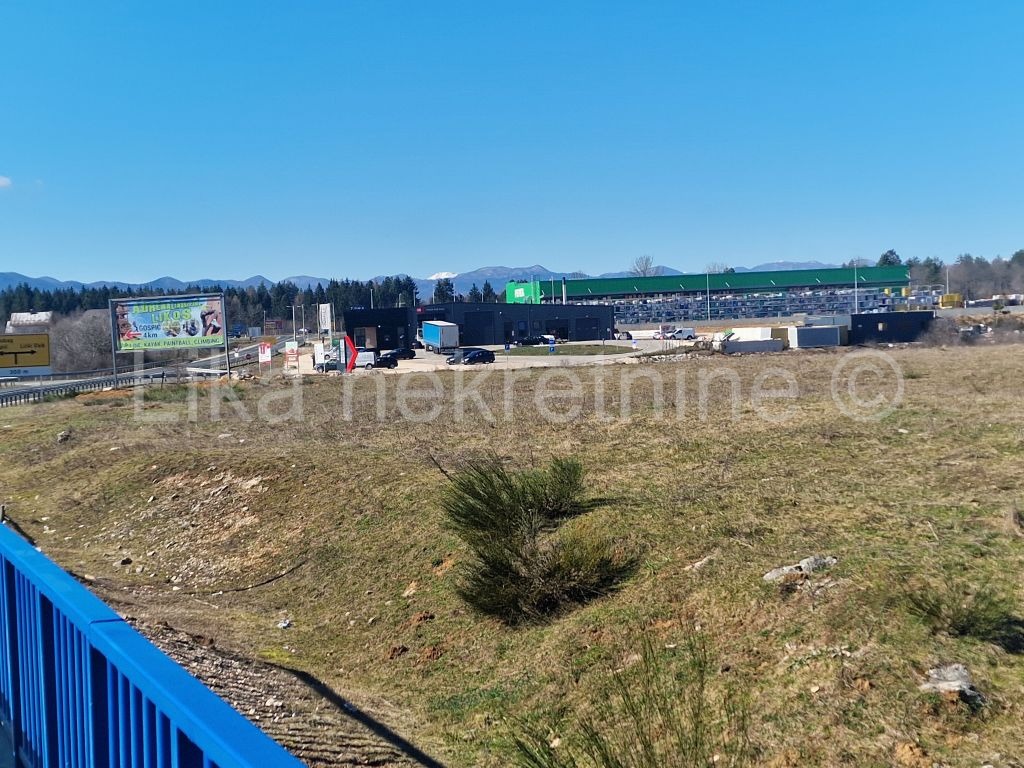 GOSPIĆ - Budačka, građevinsko zemljište - poslovna namjena