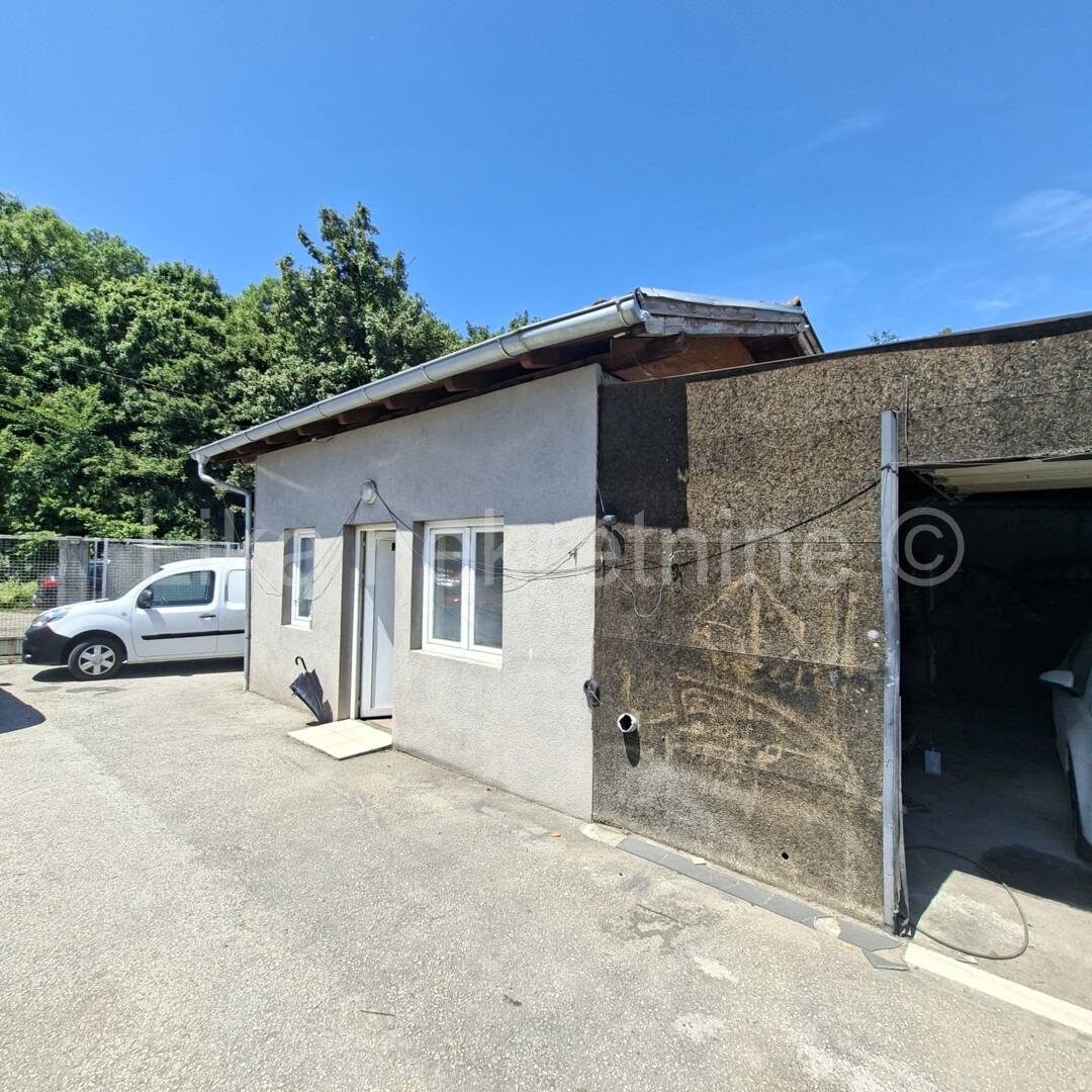 Property thumbnail 2
