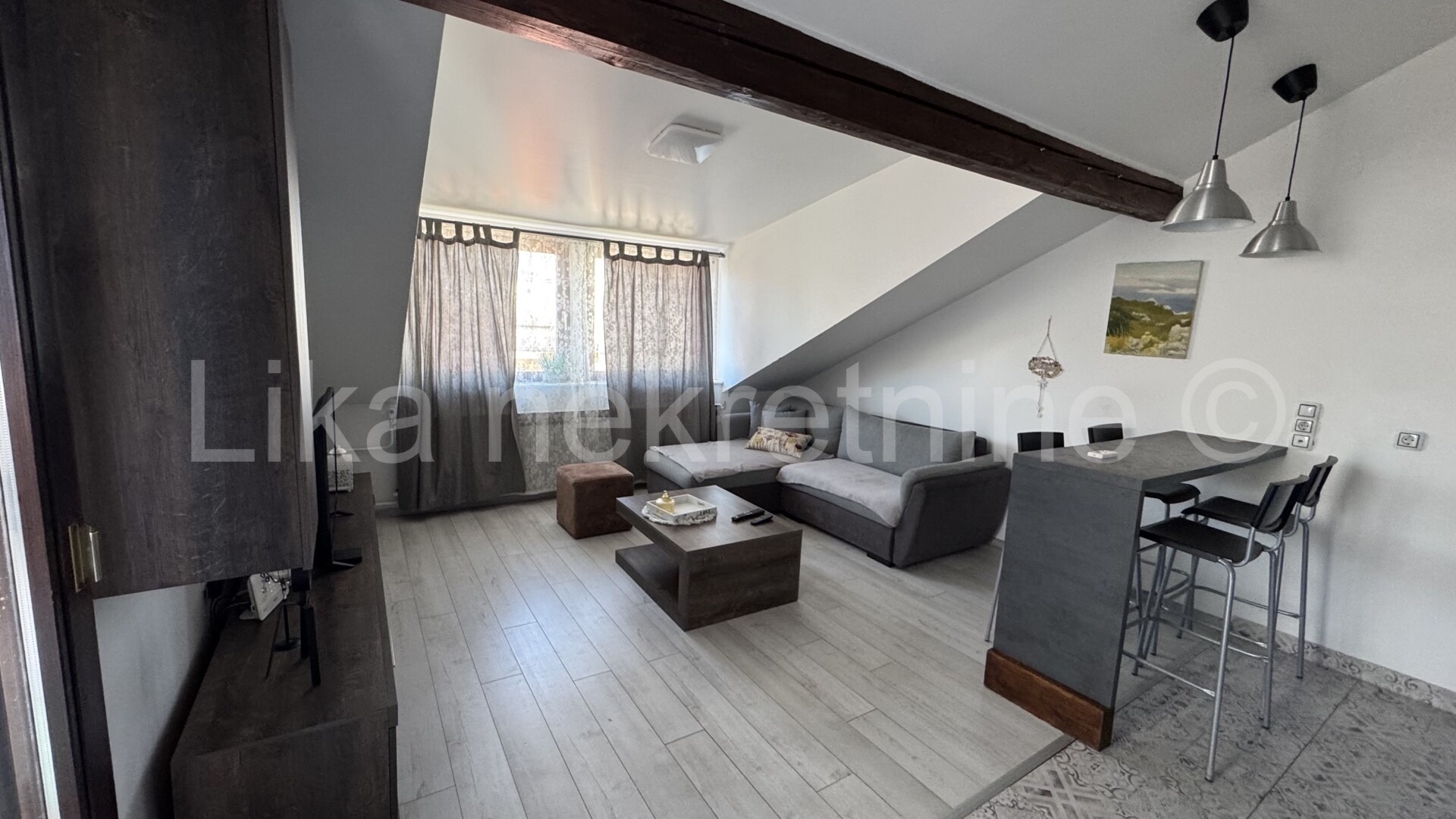 Property thumbnail 2