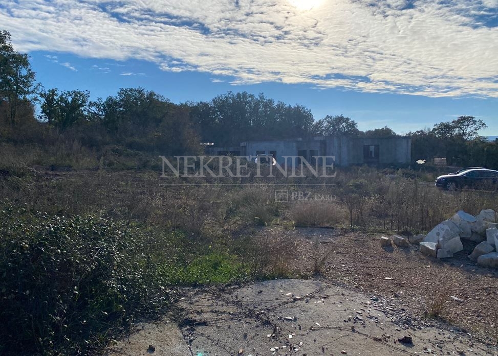 Property thumbnail 4