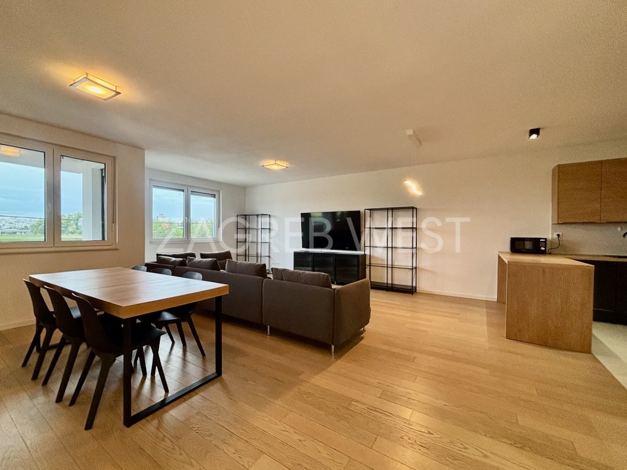 Property thumbnail 2