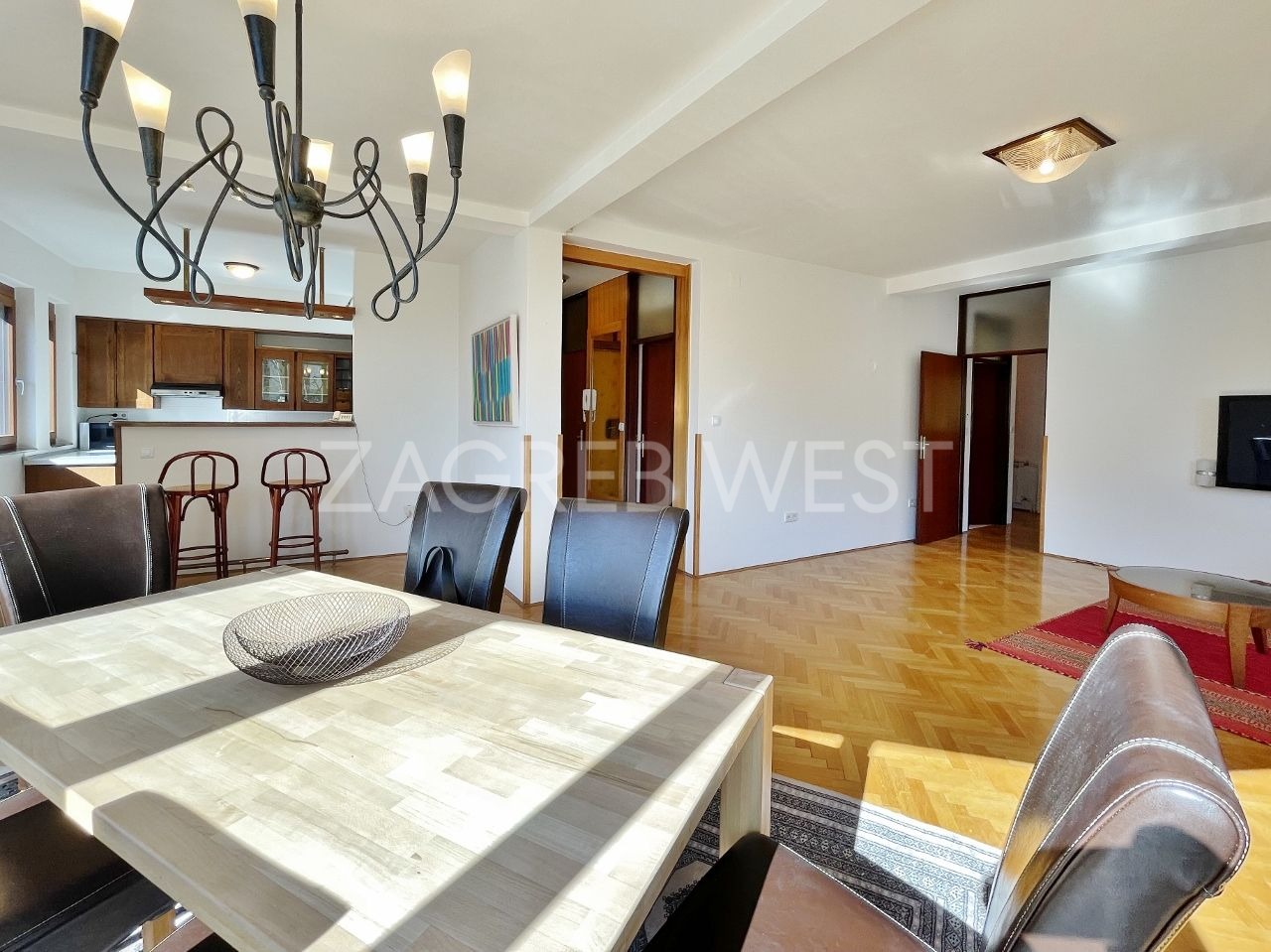 Property thumbnail 4