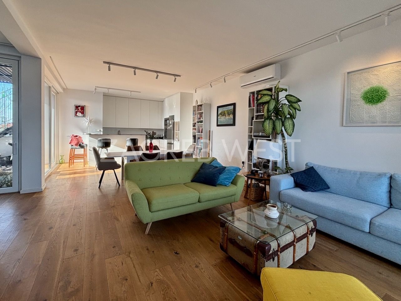 Property thumbnail 3