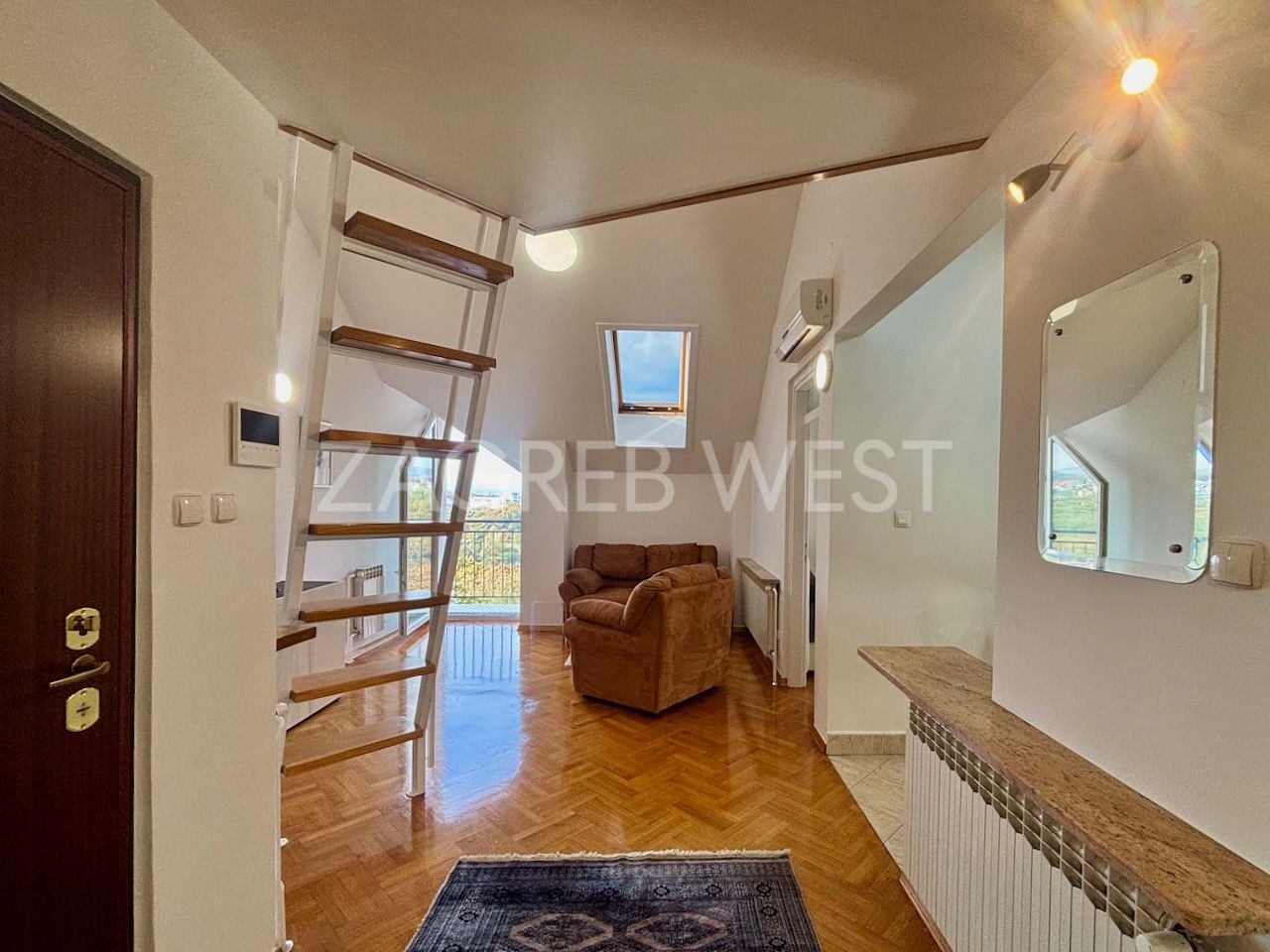 Property thumbnail 2